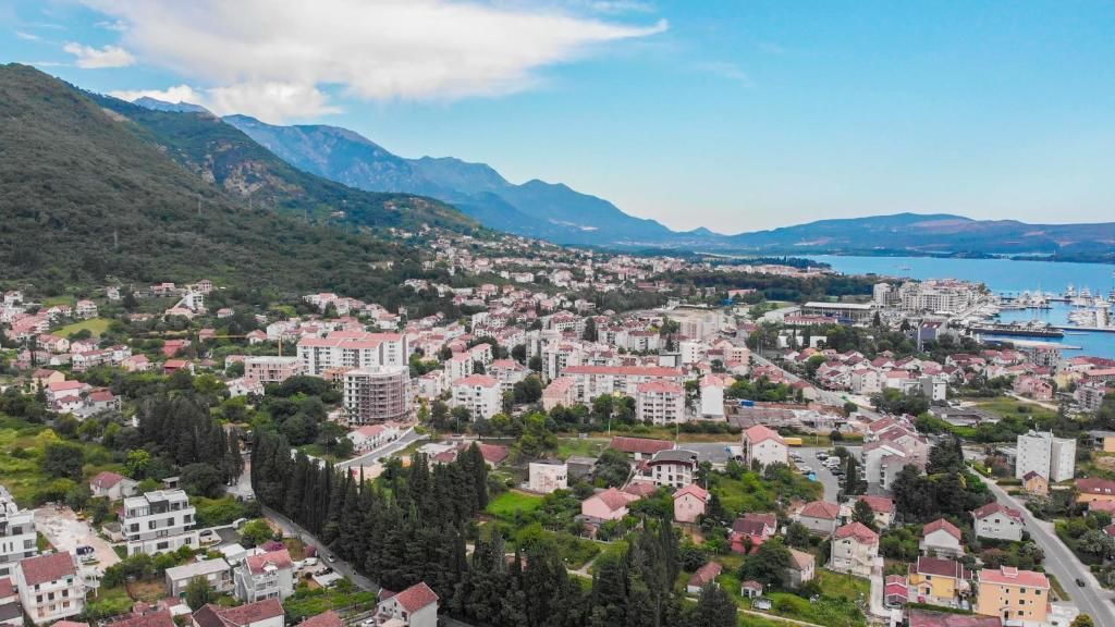 Апартаменты Adria Bay Apartment Tivat Донья-Ластва